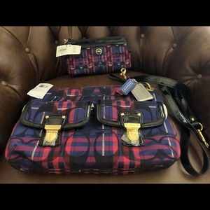 Coach new clutch and purse